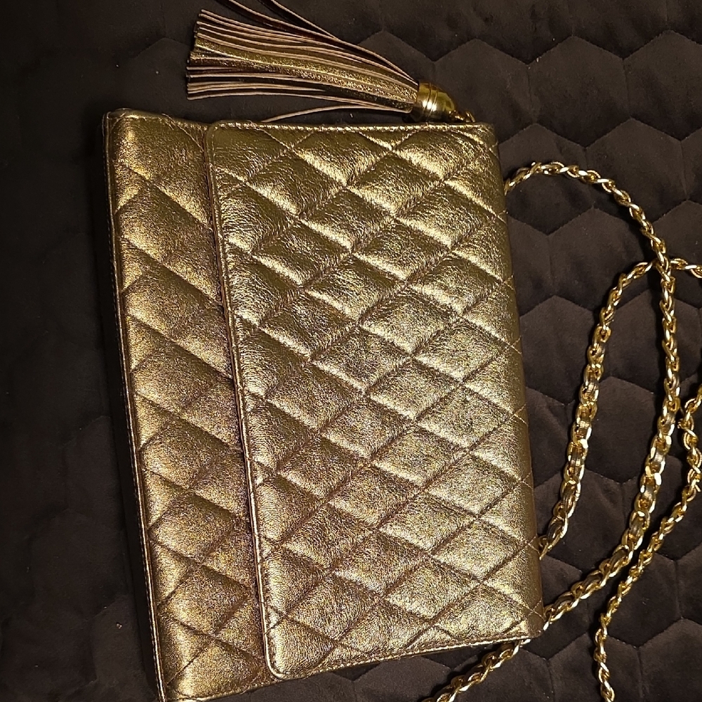 I MAGNIN GOLD LEATHER BAG